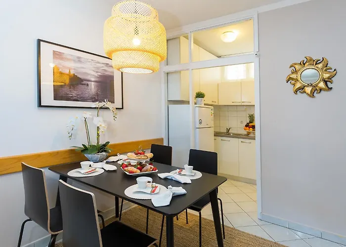 Apartman With Parking Space - 7265